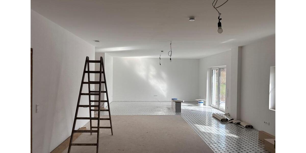 Erdgeschoßwohnung Bad Driburg - 1 Zimmer, 110 m&sup2;, 1.200&euro; | Angebot:26022717