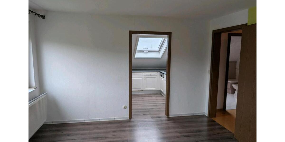 Dachgeschoßwohnung Eberdingen - 3.5 Zimmer, 64 m&sup2;, 640&euro; | Angebot:26374167