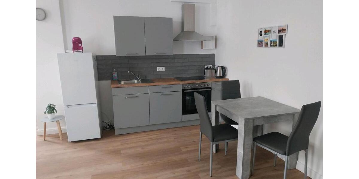 Schöne Möbelierte 1 Raumwohnung 1 zimmer