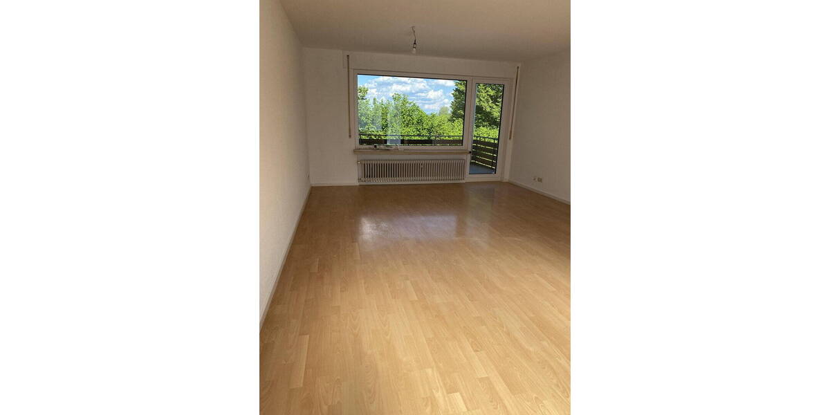 Etagenwohnung Uhingen - 4 Zimmer, 130 m&sup2;, 1.400&euro; | Angebot:26237436