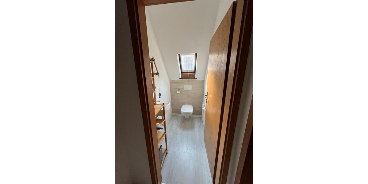 Dachgeschoßwohnung Bönnigheim - 3 Zimmer, 85 m&sup2;, 935&euro; | Angebot:24831906