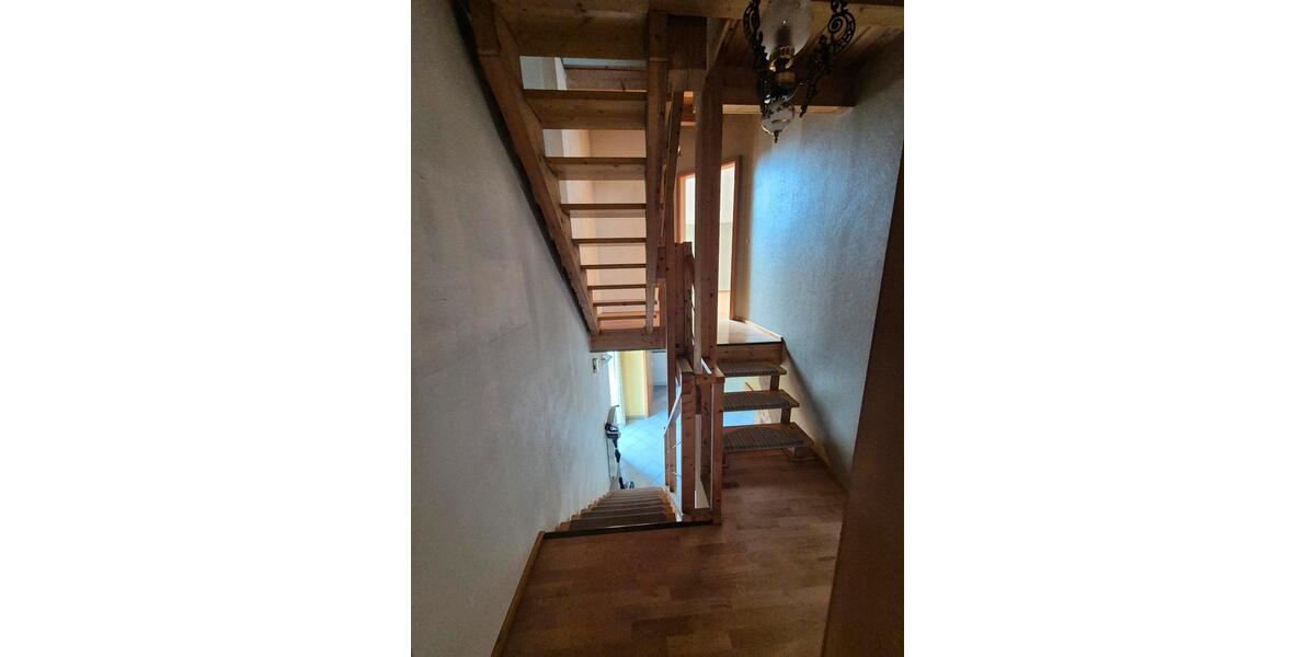 Etagenwohnung Homburg - 4 Zimmer, 85 m&sup2;, 750&euro; | Angebot:25022297