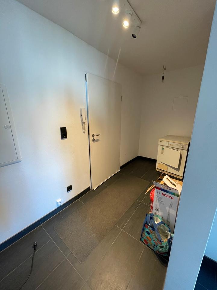 Helle 2 Zimmer Wohnung im Erdgeschoss mit Garten