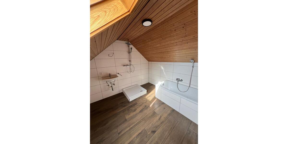 Maisonettenwohnung Tuttlingen - 2 Zimmer, 74 m&sup2;, 900&euro; | Angebot:25352353