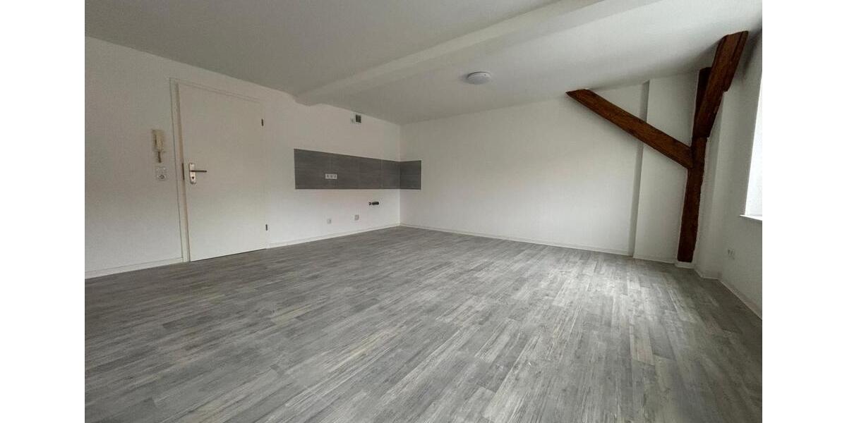 Etagenwohnung Aken (Elbe) - 2.5 Zimmer, 65 m&sup2;, 455&euro; | Angebot:26264139