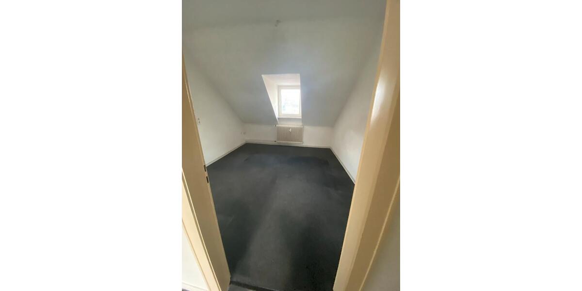 Nachmiete 3 Zimmer Wohnung in Zentraler lage 3 zimmer