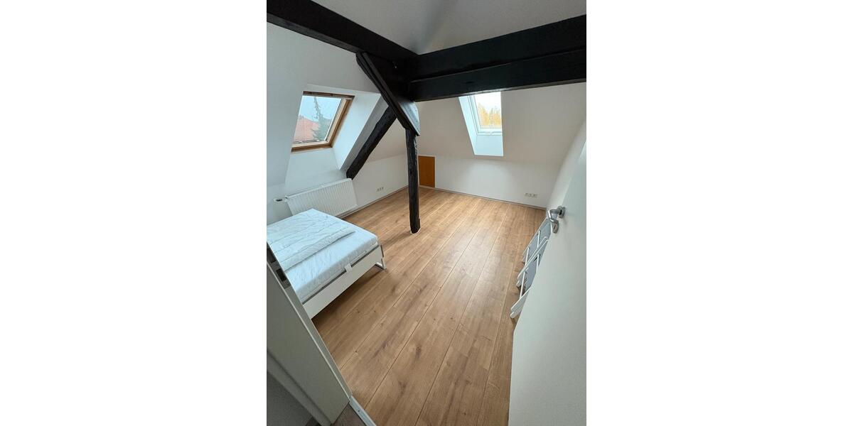 Maisonettenwohnung Uetze - 6 Zimmer, 174 m&sup2;, 1.180&euro; | Angebot:25988542
