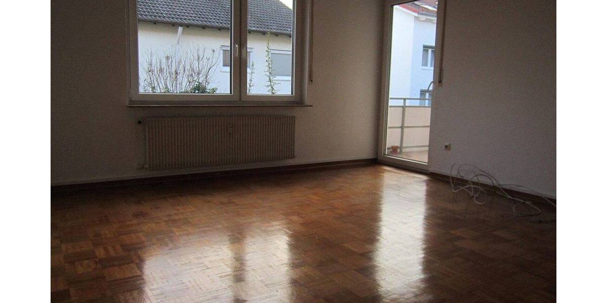 Etagenwohnung Herrenberg - 4 Zimmer, 130 m&sup2;, 1.600&euro; | Angebot:26848329
