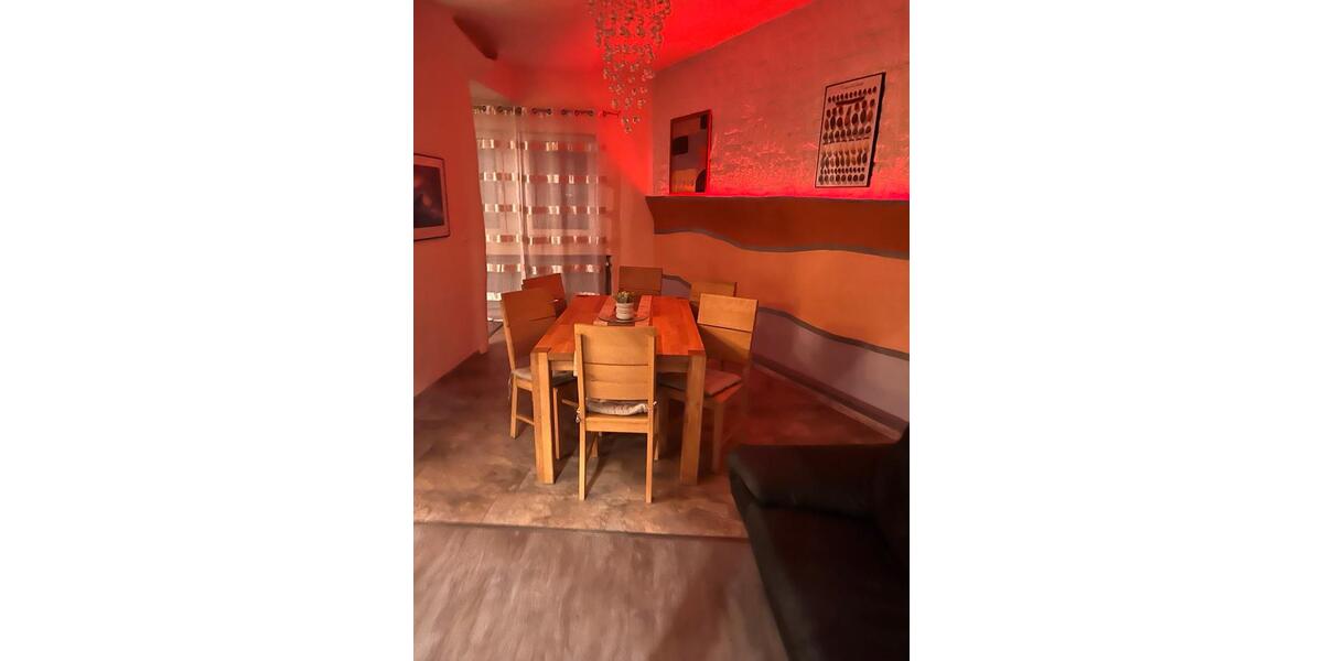 Wohnen auf Zeit Nidderau - 3 Zimmer, 160 m&sup2;, 20&euro; | Angebot:24852311