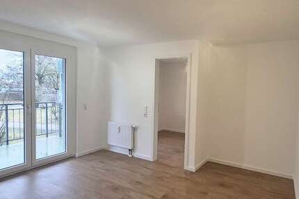 Wohnung Singen (Hohentwiel) - 1 Zimmer, 30 m&sup2;, 350&euro; | Angebot:25500346