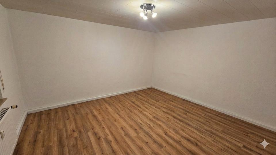 Erdgeschoßwohnung Kronach - 1 Zimmer, 80 m&sup2;, 660&euro; | Angebot:25990571