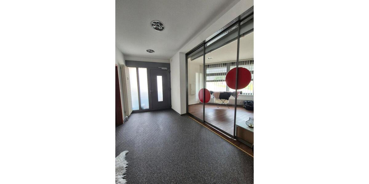 Erdgeschoßwohnung Idar-Oberstein Oberstein - 3 Zimmer, 112 m&sup2;, 600&euro; | Angebot:26693618