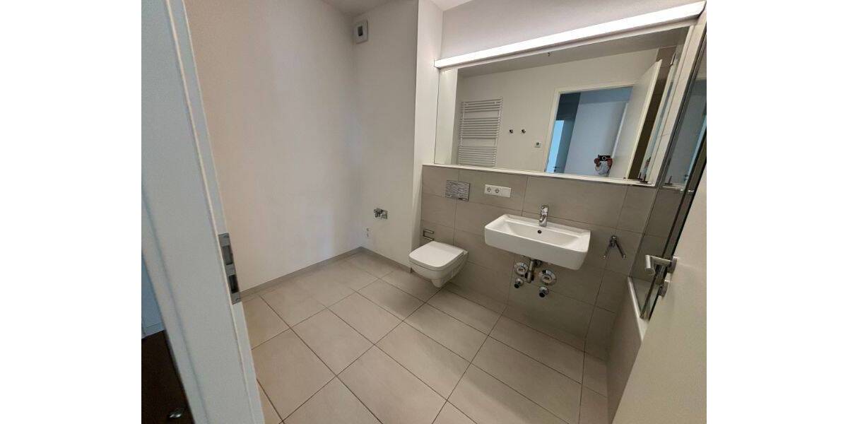 Etagenwohnung Schönefeld - 2 Zimmer, 65 m&sup2;, 1.058&euro; | Angebot:24990037