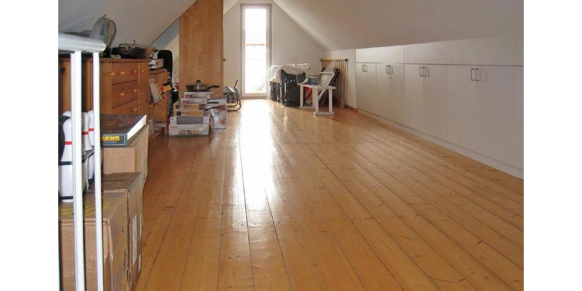 Einfamilienhaus March - 7 Zimmer, 241 m&sup2;, 2.892&euro; | Angebot:26656537
