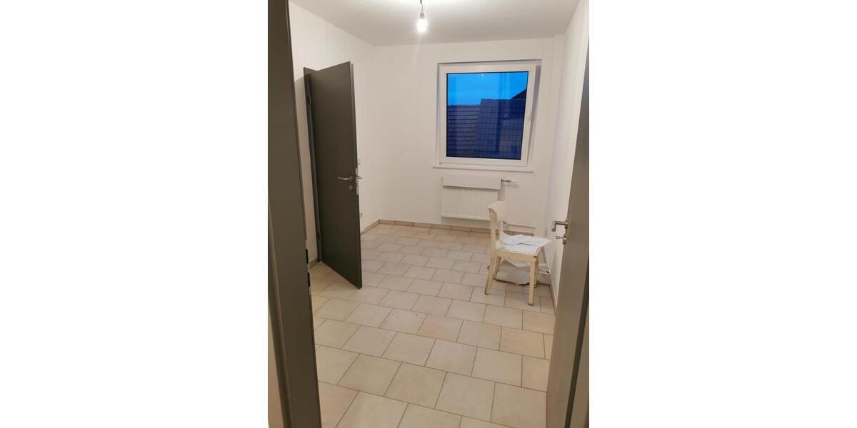 Etagenwohnung Zweibrücken - 4 Zimmer, 80 m&sup2;, 700&euro; | Angebot:24692113