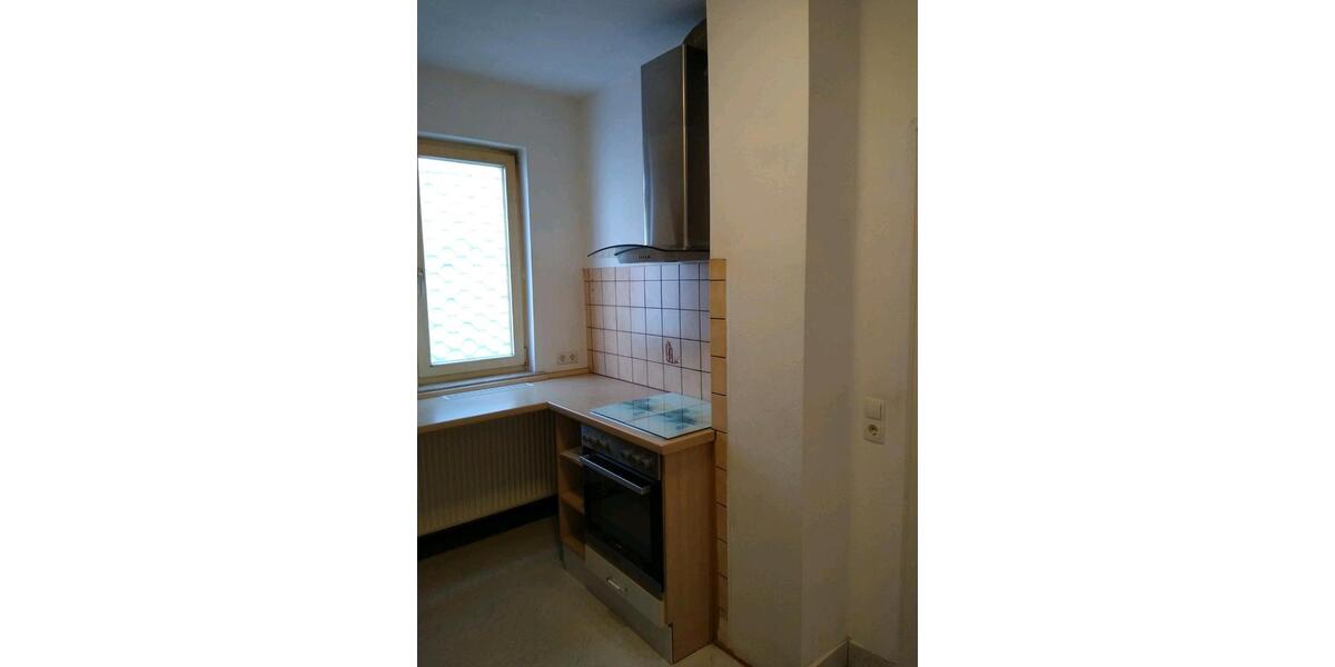 Dachgeschoßwohnung Neuhaus am Rennweg - 4 Zimmer, 65 m&sup2;, 380&euro; | Angebot:25842515