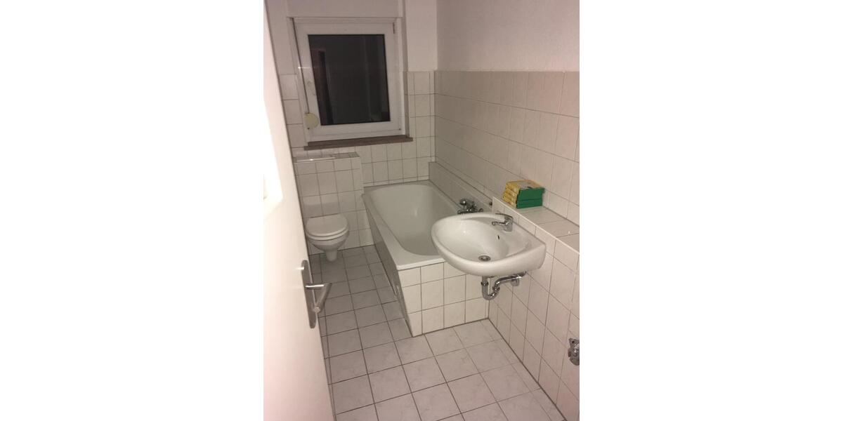 Erdgeschoßwohnung Döbeln - 3 Zimmer, 59 m&sup2;, 300&euro; | Angebot:24666334
