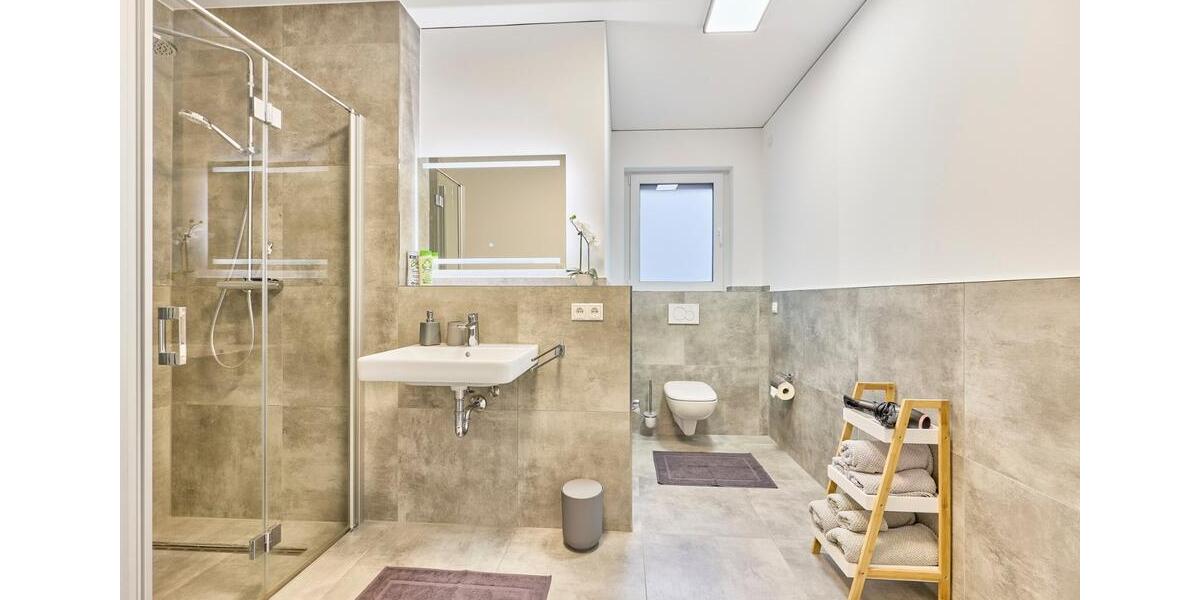 Etagenwohnung Bruchsal - 2 Zimmer, 74 m&sup2;, 1.190&euro; | Angebot:25973885