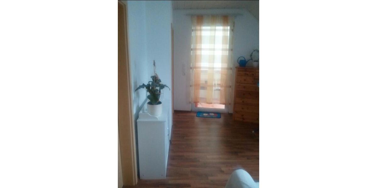 Dachgeschoßwohnung Schwarzenfeld - 3.5 Zimmer, 100 m&sup2;, 950&euro; | Angebot:26485687
