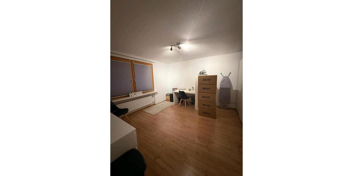 Erdgeschoßwohnung Guxhagen - 3 Zimmer, 76 m&sup2;, 903&euro; | Angebot:26645389