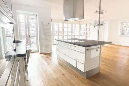 Wohnung zum Mieten in Tutzing 2.300 € 135.88 m² 4 zimmer