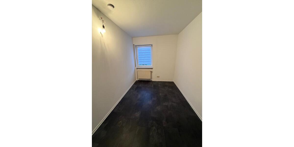 Etagenwohnung Quierschied - 3 Zimmer, 80 m&sup2;, 675&euro; | Angebot:24854264