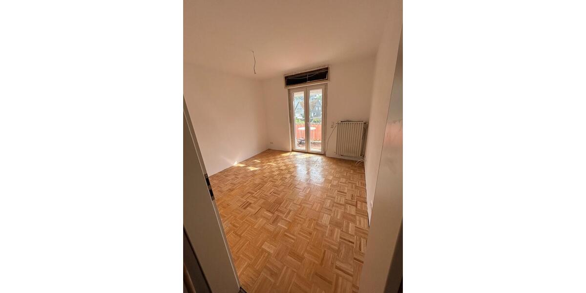 Wohnen auf Zeit Siegen - 1 Zimmer, 12 m&sup2;, 392&euro; | Angebot:25922882