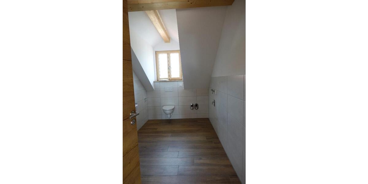 Doppelhaushälfte Antdorf - 8 Zimmer, 250 m&sup2;, 2.950&euro; | Angebot:25138617