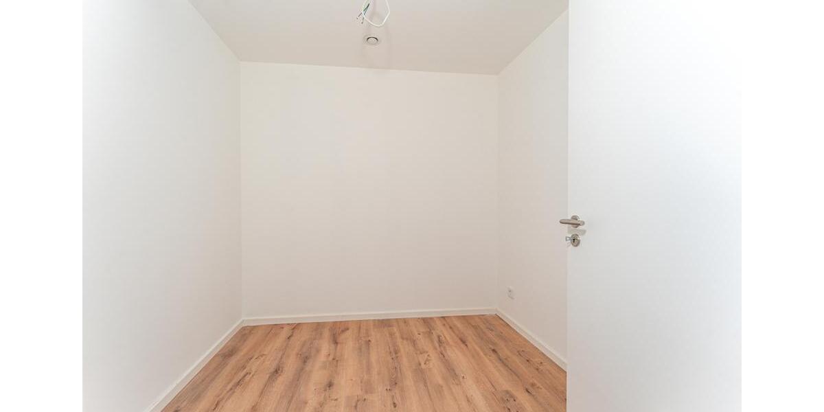 Etagenwohnung Bremen - 2 Zimmer, 82 m&sup2;, 1.200&euro; | Angebot:23878474