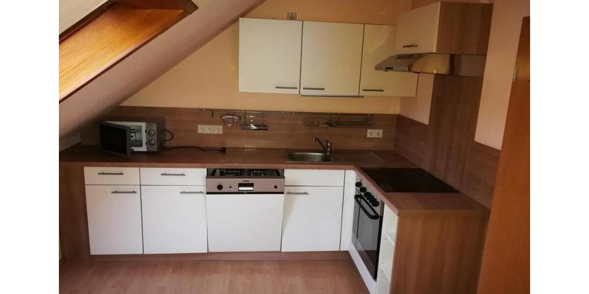 Dachgeschoßwohnung Reinsdorf - 3 Zimmer, 49 m&sup2;, 350&euro; | Angebot:26603588