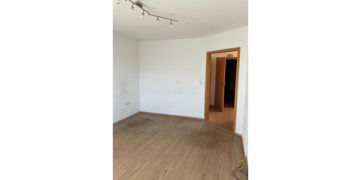 Dachgeschoßwohnung Weißenfels - 2 Zimmer, 48 m&sup2;, 360&euro; | Angebot:25083244