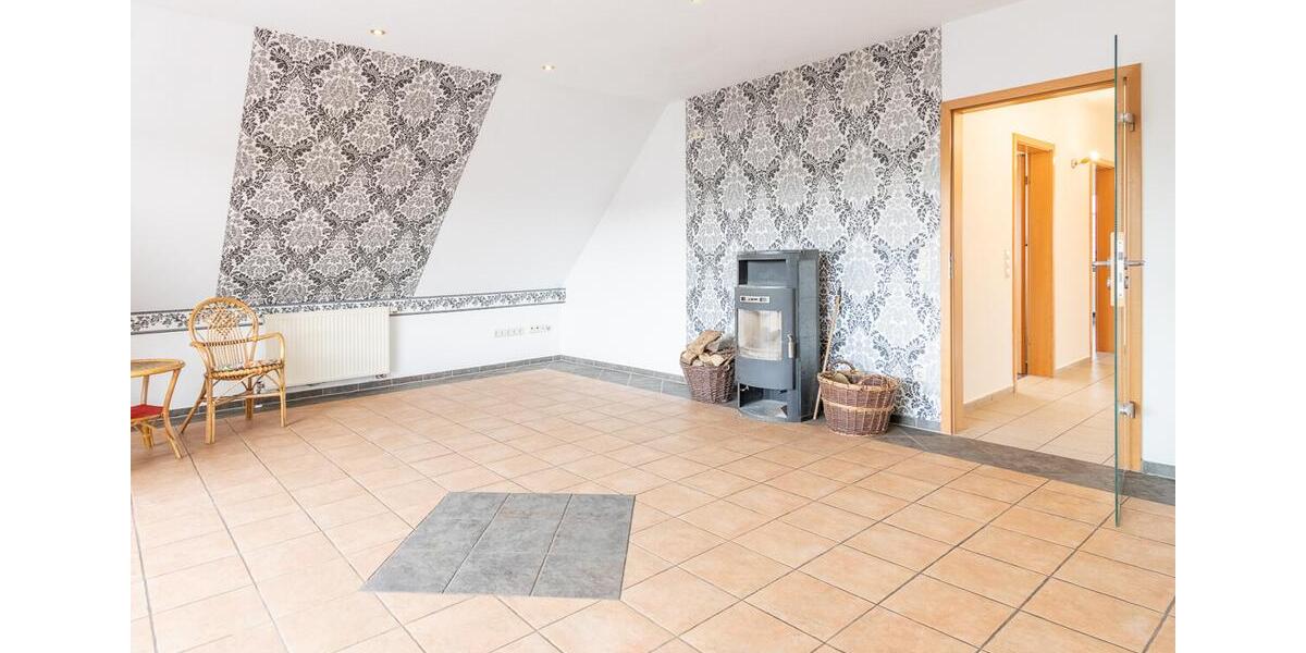 Dachgeschoßwohnung Lathen - 3 Zimmer, 100 m&sup2;, 670&euro; | Angebot:25583265