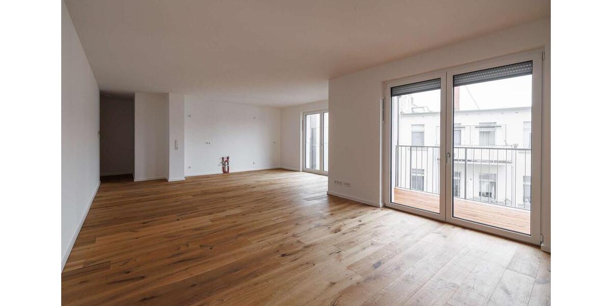 Etagenwohnung Leipzig Mitte - 4 Zimmer, 121 m&sup2;, 2.177&euro; | Angebot:25267508
