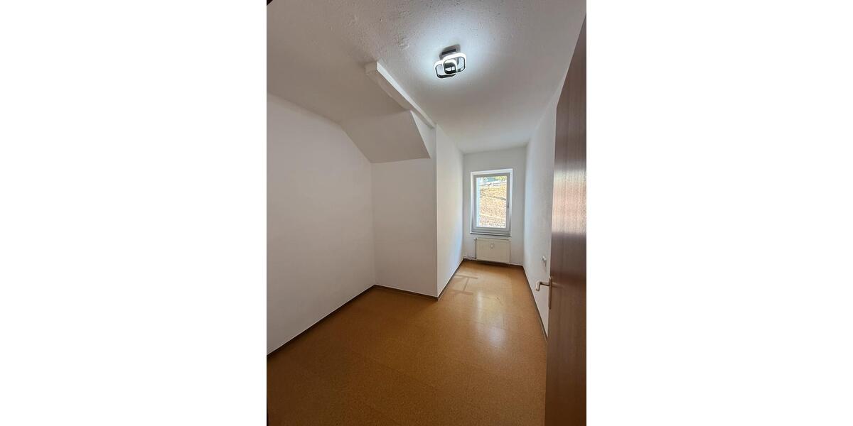 Erdgeschoßwohnung Beverungen - 4 Zimmer, 110 m&sup2;, 510&euro; | Angebot:26301696