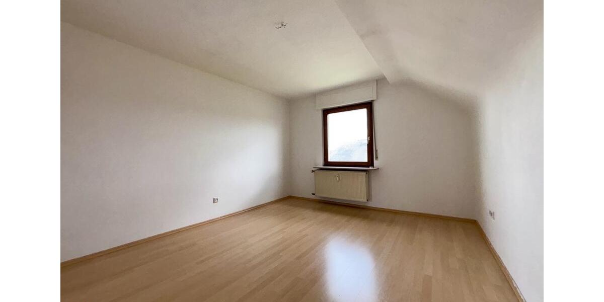 Dachgeschoßwohnung Limburg an der Lahn Linter - 3 Zimmer, 95 m&sup2;, 850&euro; | Angebot:26675526