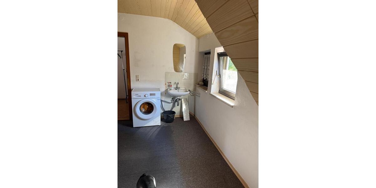 Dachgeschoßwohnung Kulmbach Blaich - 2.5 Zimmer, 75 m&sup2;, 600&euro; | Angebot:24430418