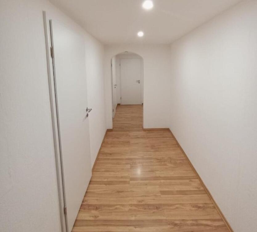 In ruhiger Lage, DG-Wohnung mit Ausblick ins Grüne zu vermieten zimmer