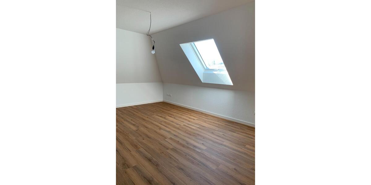 Dachgeschoßwohnung Wiesmoor - 3 Zimmer, 86 m&sup2;, 840&euro; | Angebot:26088508