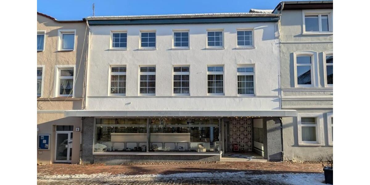 Reihenhaus Ratzeburg - 10 Zimmer, 582 m&sup2;, 3.500&euro; | Angebot:24551388