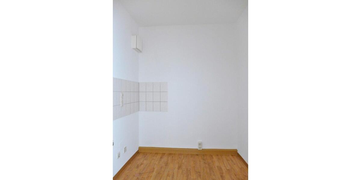 Etagenwohnung Limbach-Oberfrohna Oberfrohna - 2 Zimmer, 55 m&sup2;, 270&euro; | Angebot:26295085