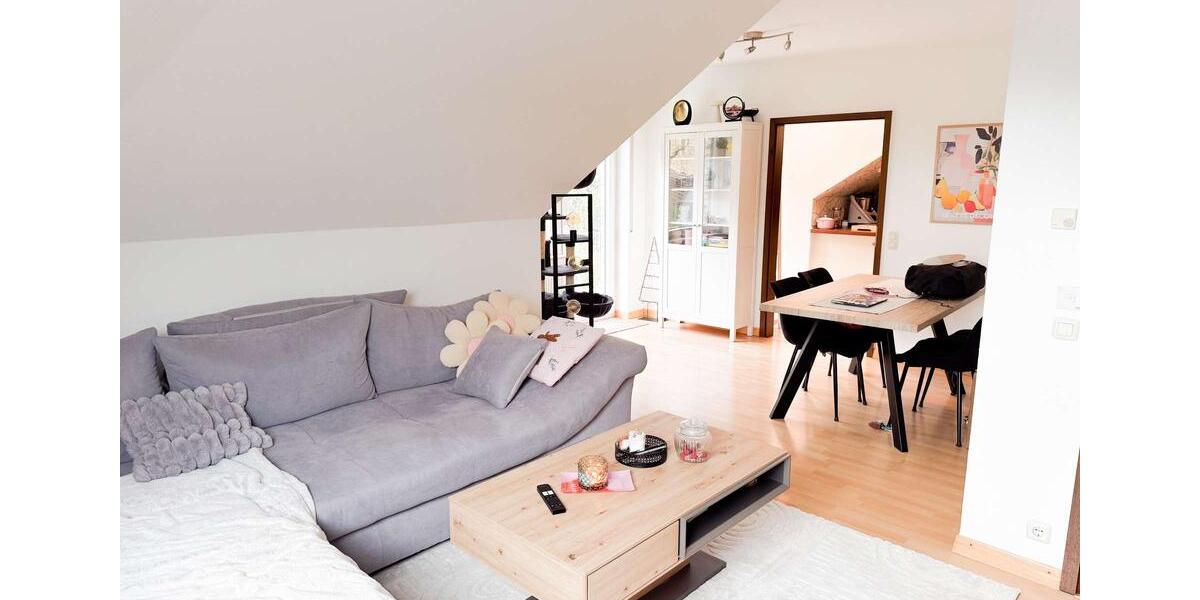 Dachgeschoßwohnung Jünkerath - 3 Zimmer, 90 m&sup2;, 800&euro; | Angebot:26637854