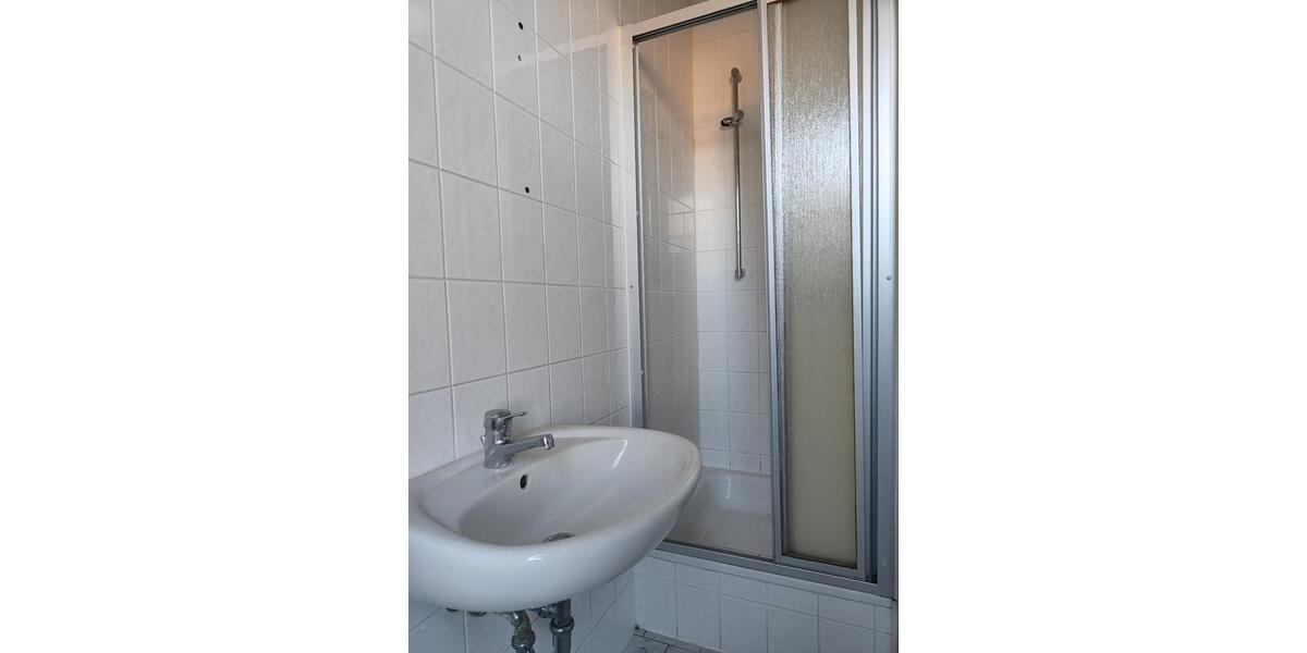 Etagenwohnung Roßwein - 3 Zimmer, 60 m&sup2;, 270&euro; | Angebot:26011097