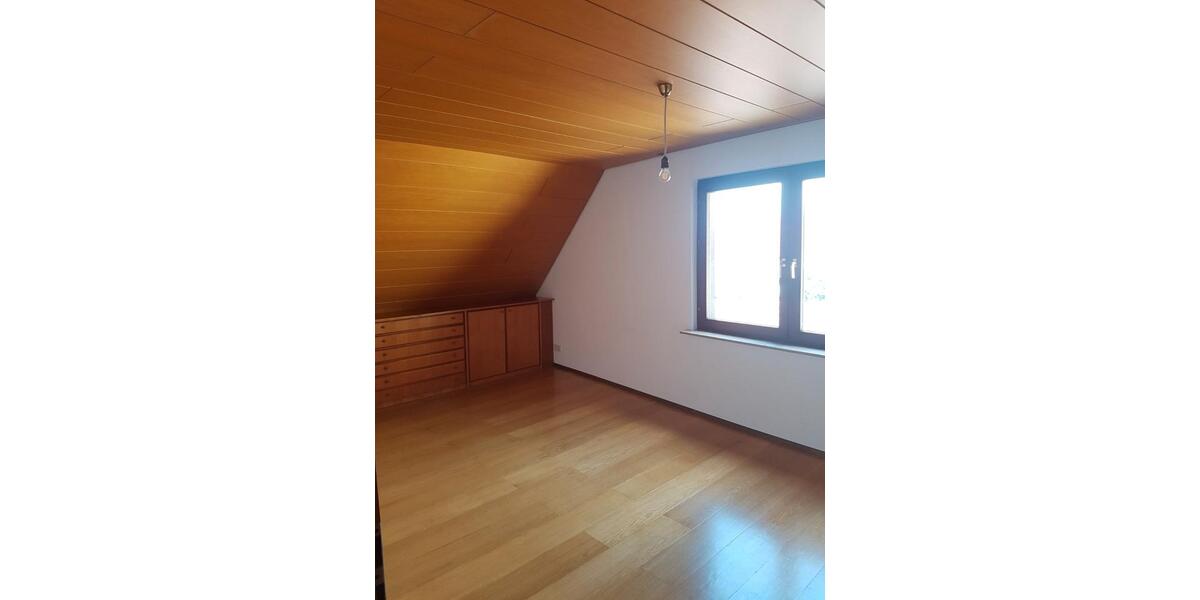 Maisonettenwohnung Sipplingen - 4 Zimmer, 135 m&sup2;, 1.300&euro; | Angebot:26705335