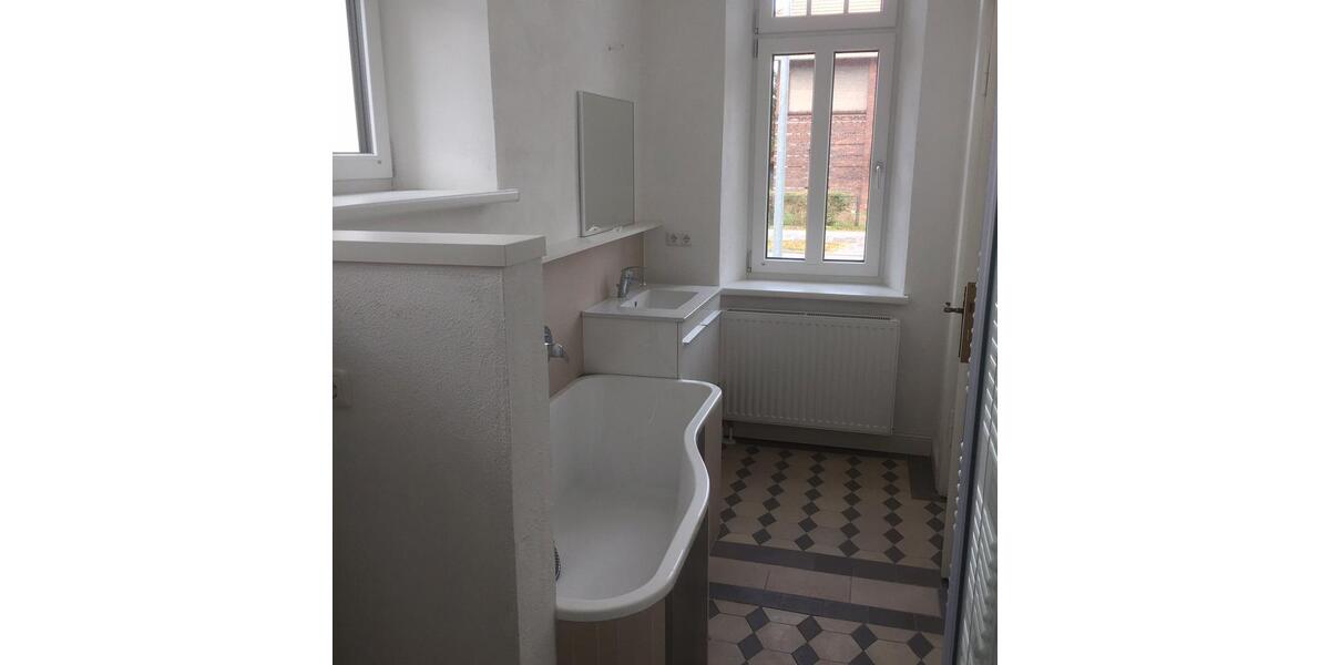 Erdgeschoßwohnung Parchim - 7 Zimmer, 142 m&sup2;, 1.390&euro; | Angebot:26495769