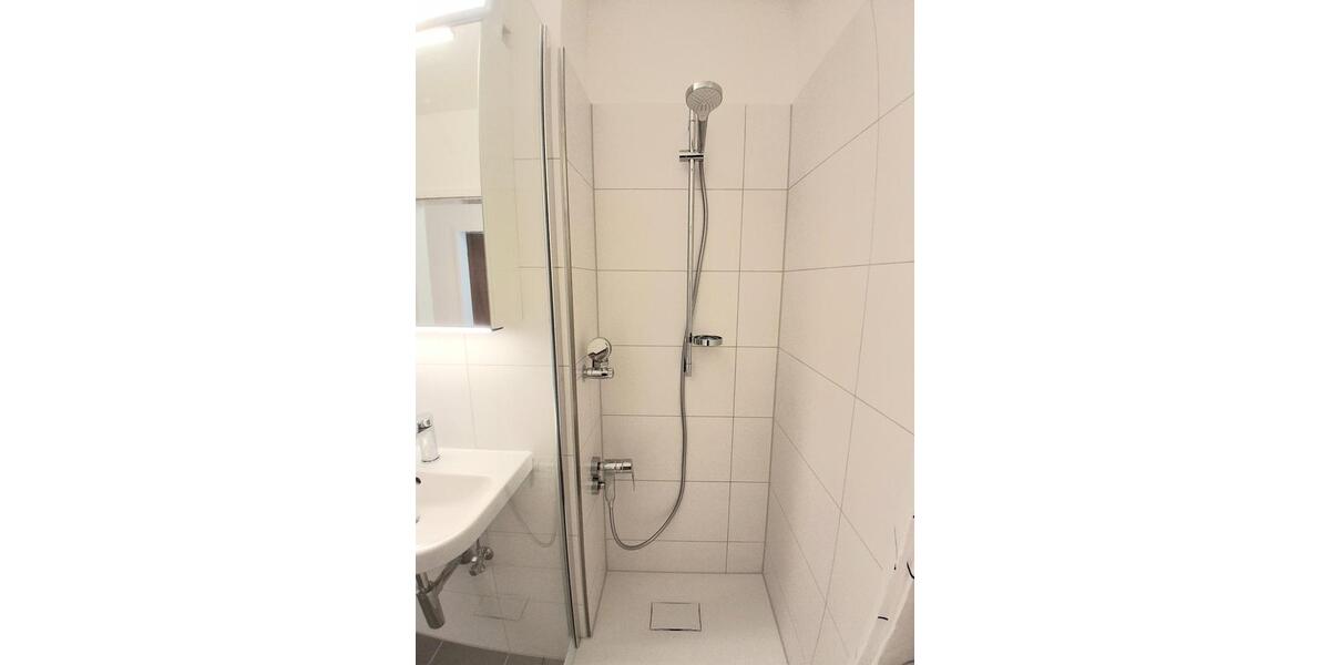 Etagenwohnung Unterhaching - 3 Zimmer, 70 m&sup2;, 1.750&euro; | Angebot:26226424