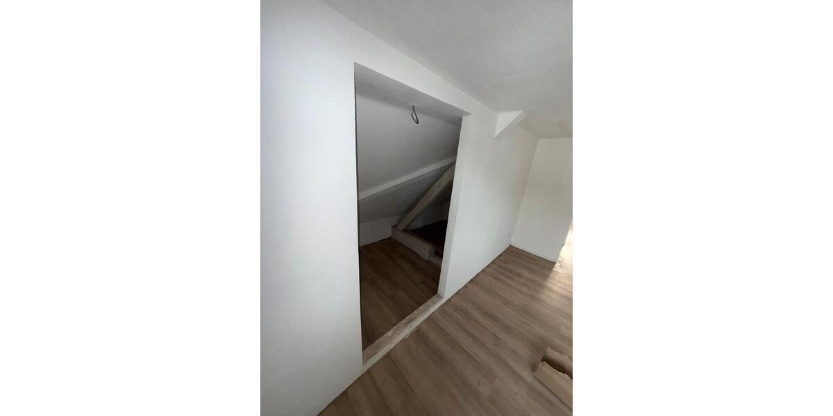 Maisonettenwohnung Linden - 3.5 Zimmer, 95 m&sup2;, 1.120&euro; | Angebot:26615127