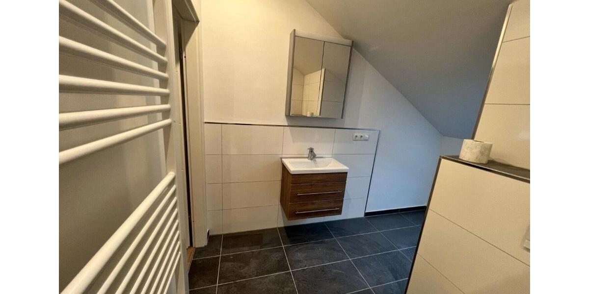 Dachgeschoßwohnung Lahnstein - 2 Zimmer, 75 m&sup2;, 720&euro; | Angebot:25961740