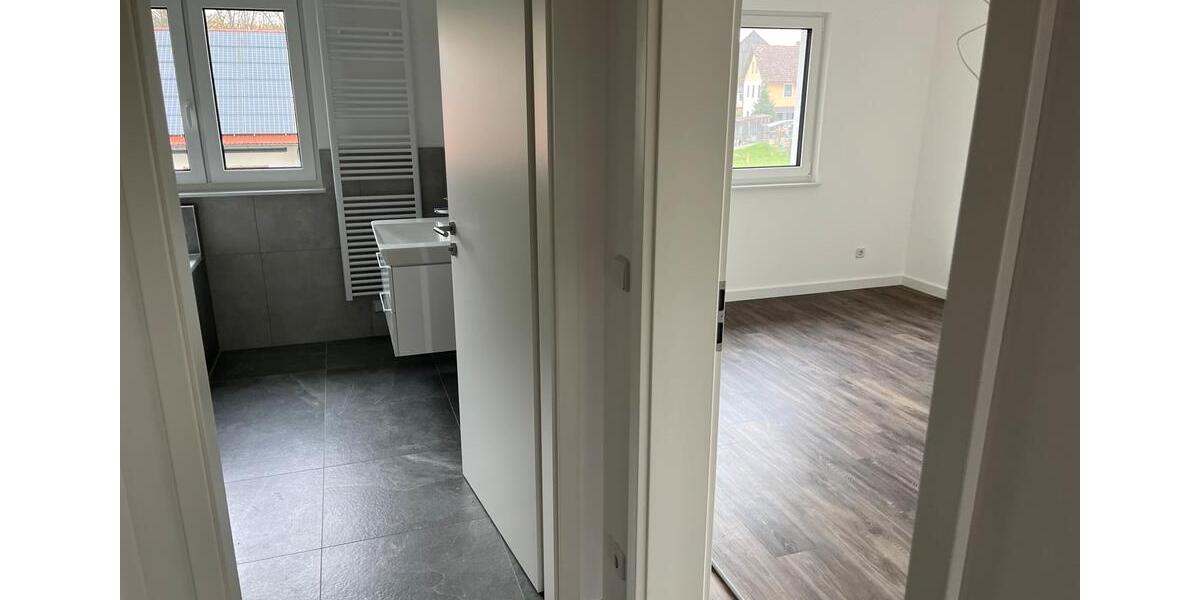 Doppelhaushälfte Eckersdorf - 5 Zimmer, 142 m&sup2;, 1.700&euro; | Angebot:26579628