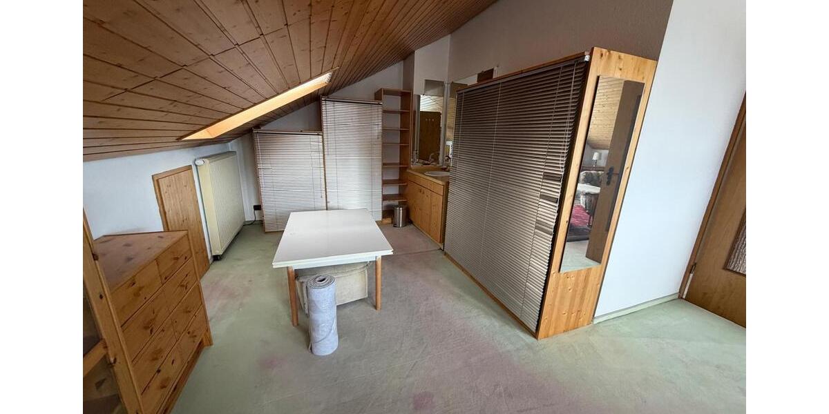 Doppelhaushälfte Sindelfingen Sindelfingen (Stadt) - 6 Zimmer, 240 m&sup2;, 2.650&euro; | Angebot:25975647