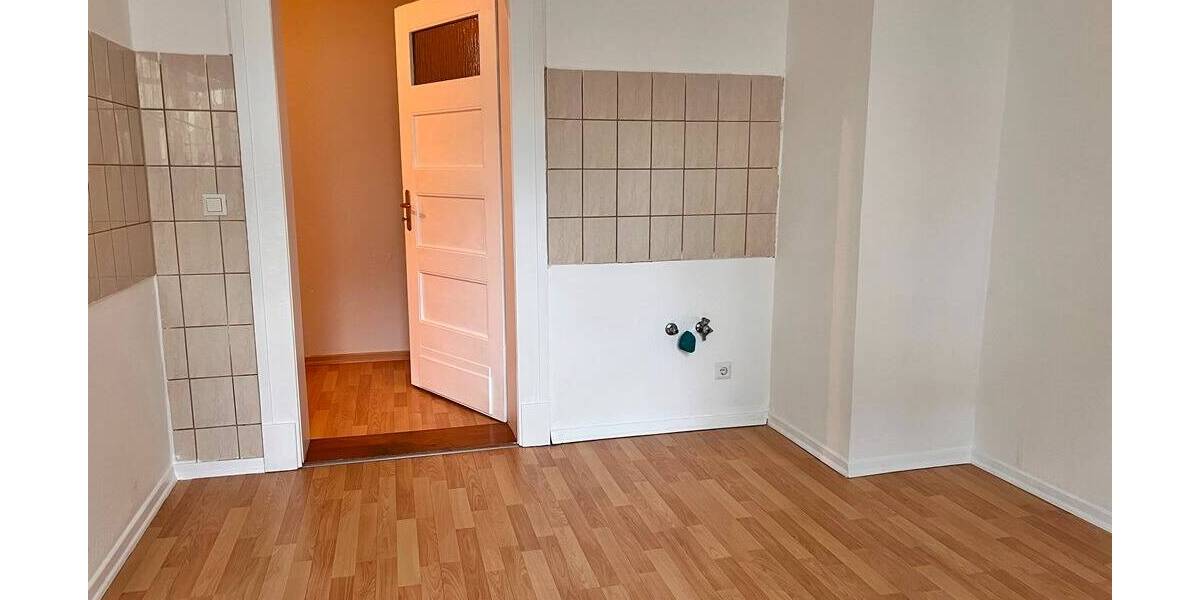Etagenwohnung Plauen Westend - 2 Zimmer, 48 m&sup2;, 228&euro; | Angebot:26308233